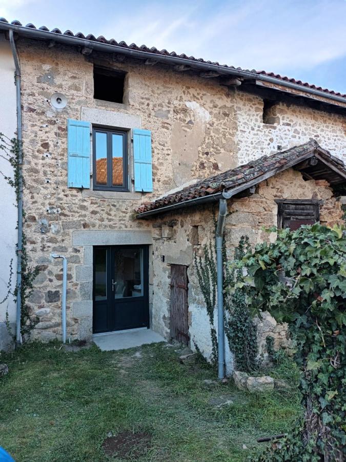 Le Gite Du Puits Brigueuil Εξωτερικό φωτογραφία